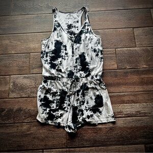 I&I Black and White Tie-Dye Romper L